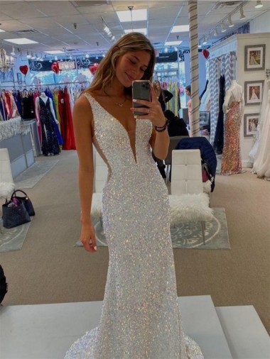 Cheapest V-Neck Sleeveless Long Velvet Sequin Prom Dress with Sweep Train UK